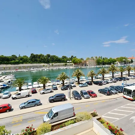 Spacious Premium Apt Lipotica With Oldtown View - Have A Memorable Holiday Zadar Room photo