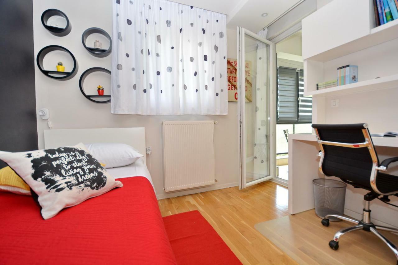 Apartment Spacious Premium Lipotica With Oldtown View - Have A Memorable *