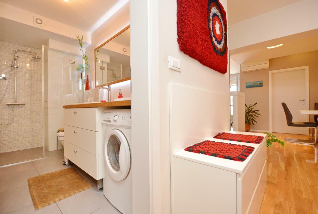 Spacious Premium Lipotica With Oldtown View - Have A Memorable Apartment